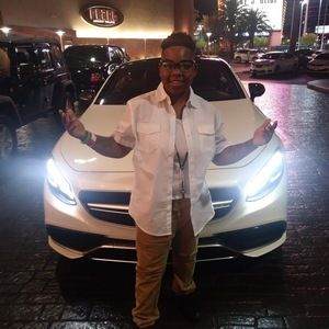 Meet your Posher, Latoya